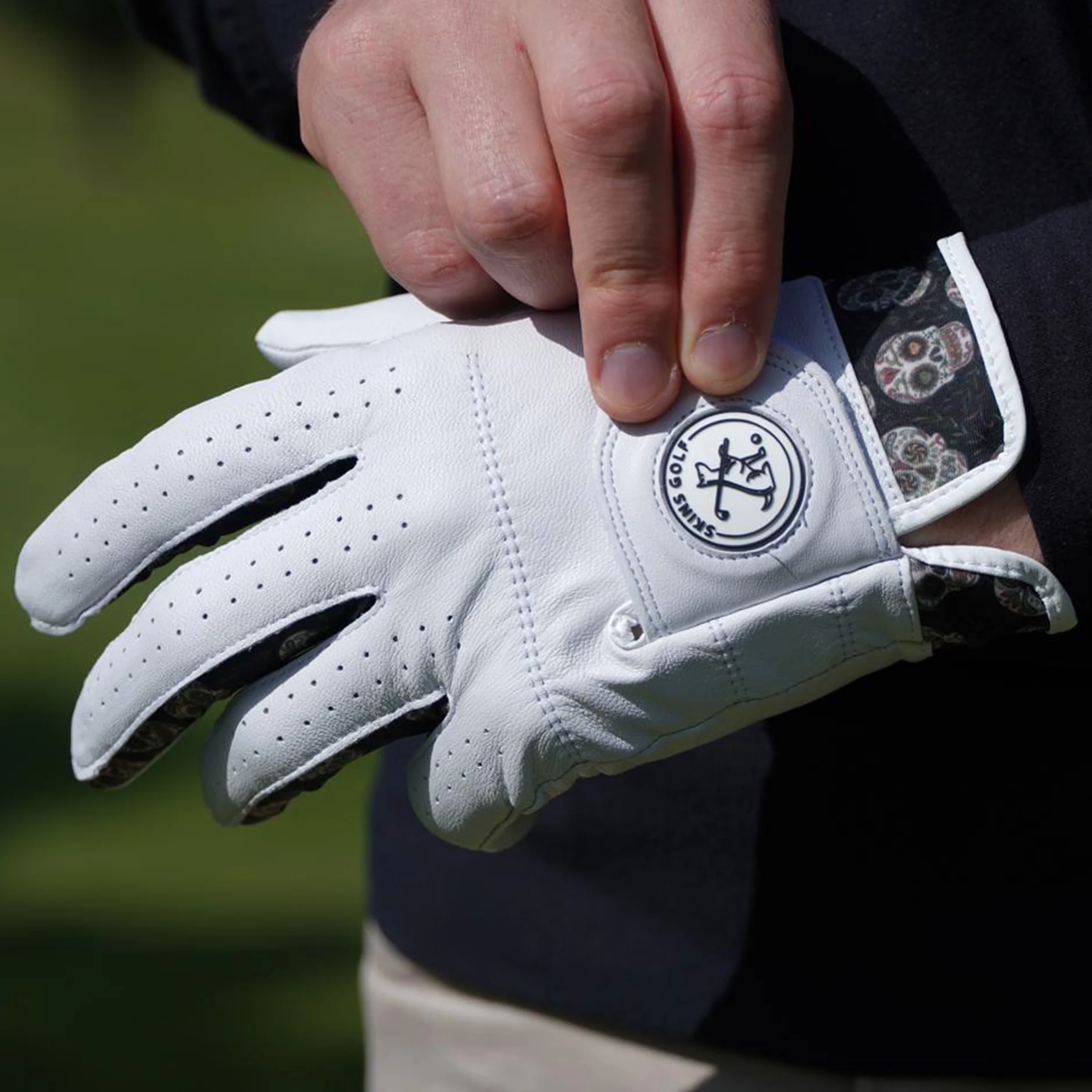 Día de los Muertos Golf Glove - Image 4